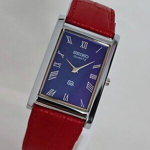 Vintage SEIKO TANK SLIM Quartz Men's Japanese Wristwatch in US Flag Style B/R